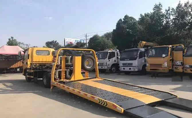 高县汽车中途维修案例